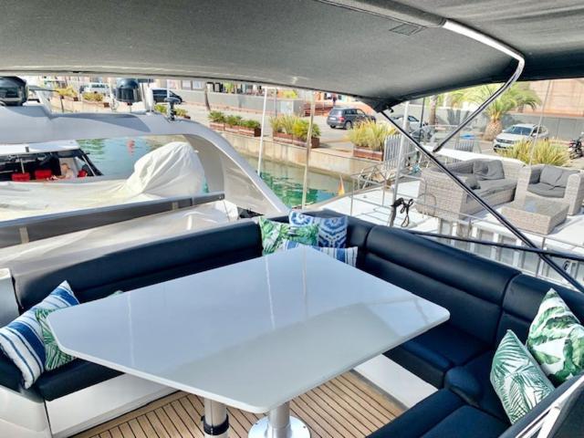 מלון ברצלונה Motoryacht 21 Avec Equipage מראה חיצוני תמונה