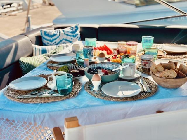 מלון ברצלונה Motoryacht 21 Avec Equipage מראה חיצוני תמונה