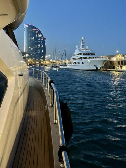 מלון ברצלונה Motoryacht 21 Avec Equipage מראה חיצוני תמונה