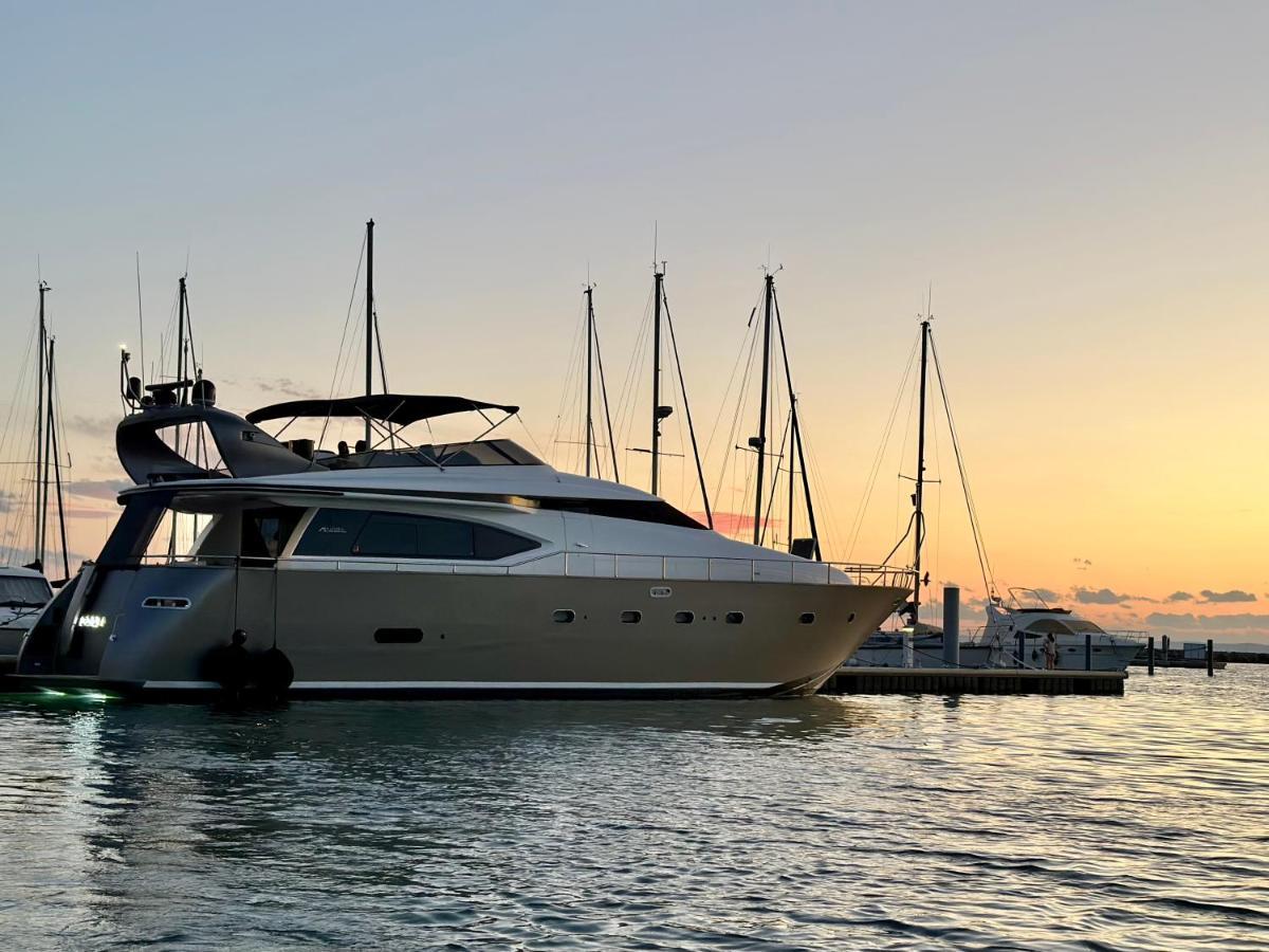 מלון ברצלונה Motoryacht 21 Avec Equipage מראה חיצוני תמונה